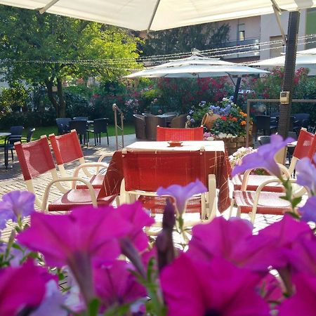 Hotel Parini Bellaria-Igea Marina Esterno foto