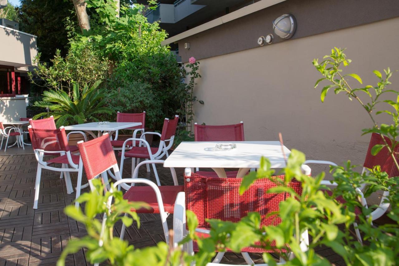 Hotel Parini Bellaria-Igea Marina Esterno foto