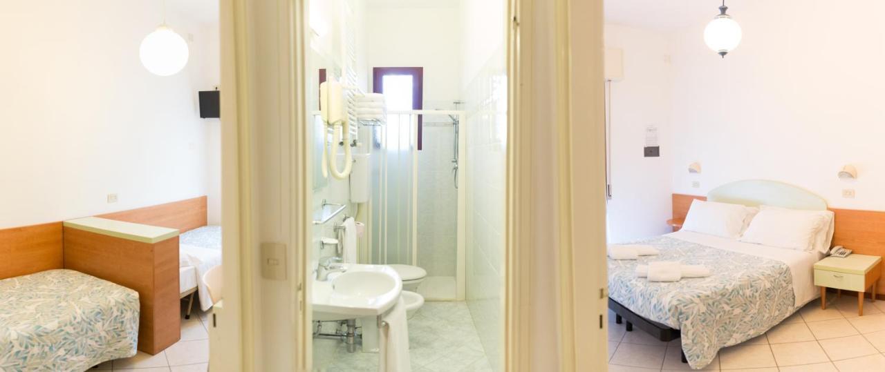 Hotel Parini Bellaria-Igea Marina Esterno foto