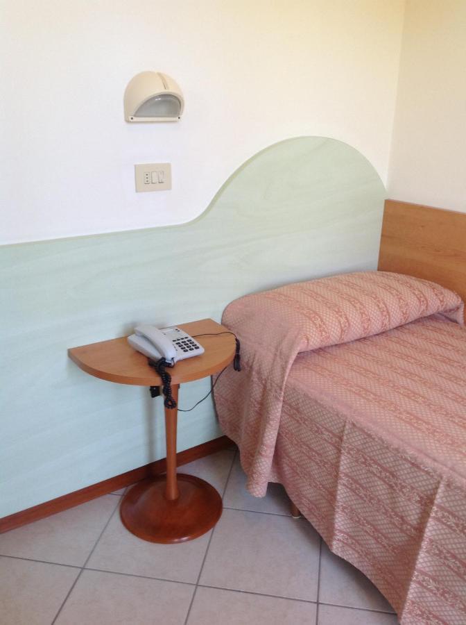 Hotel Parini Bellaria-Igea Marina Esterno foto